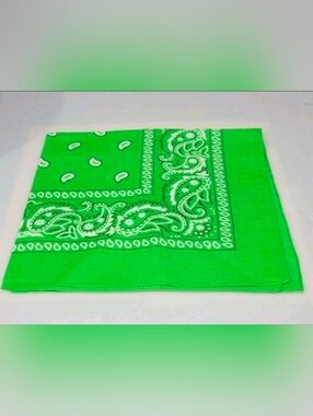 Lot of 10 NEW 100% Cotton Green Paisley Bandanas-Scarf, Head Wrap, Handkerchief